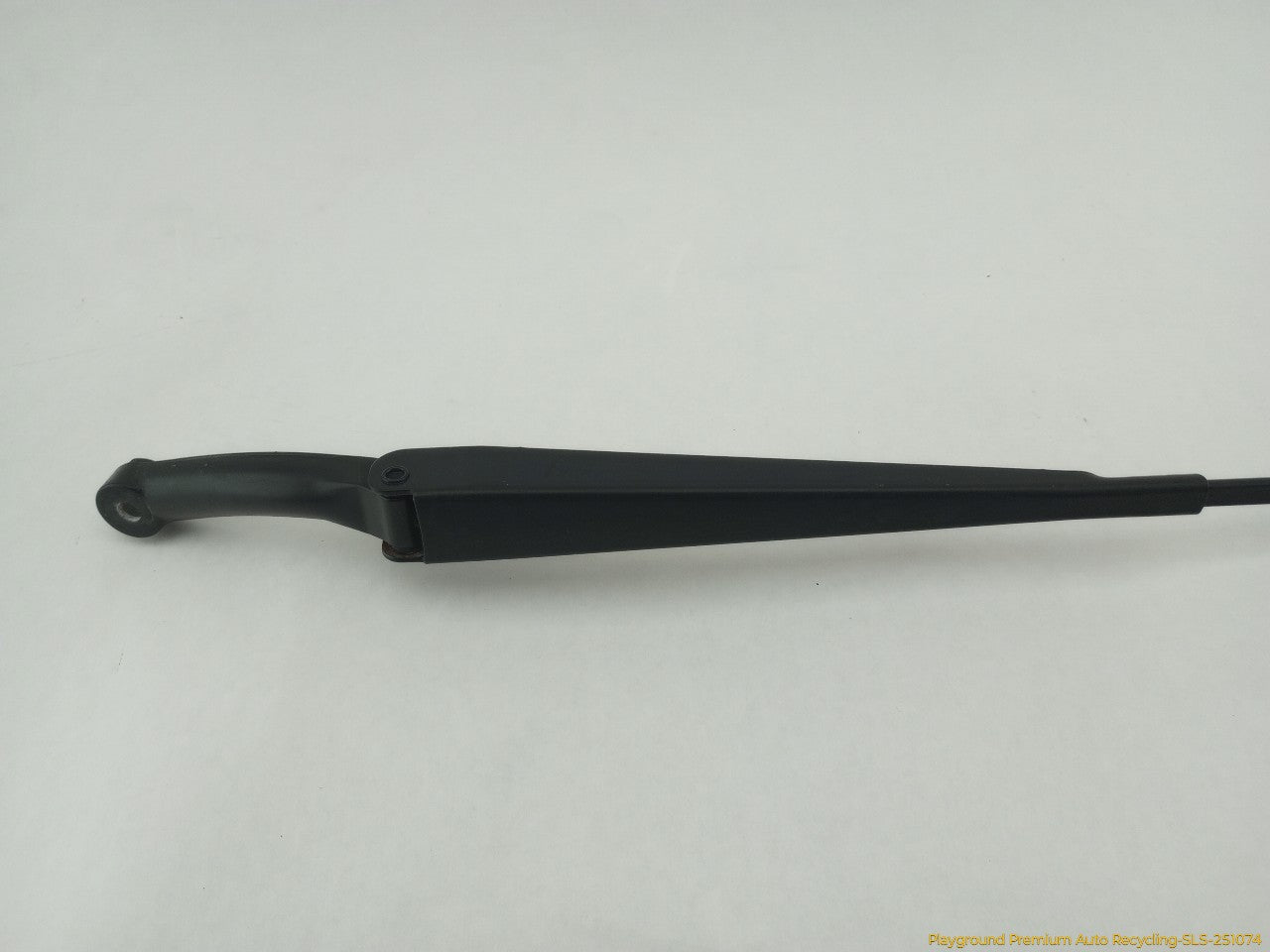 Volvo XC70 Pair Of Windshield Wiper Arms