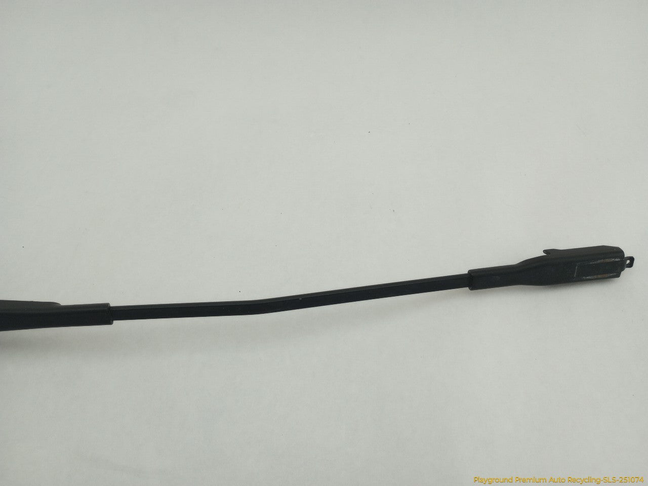 Volvo XC70 Pair Of Windshield Wiper Arms