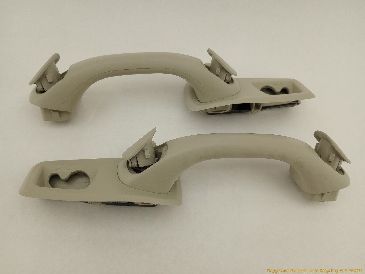 Volvo XC70 Set Of 6 Interior Grab Handles & Cargo Net Latches