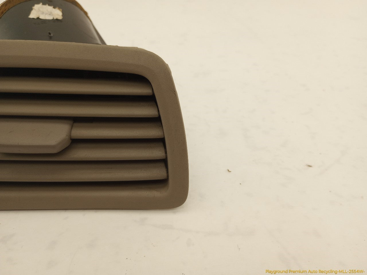 Volvo XC70 Pair Of Dashboard Air Vents
