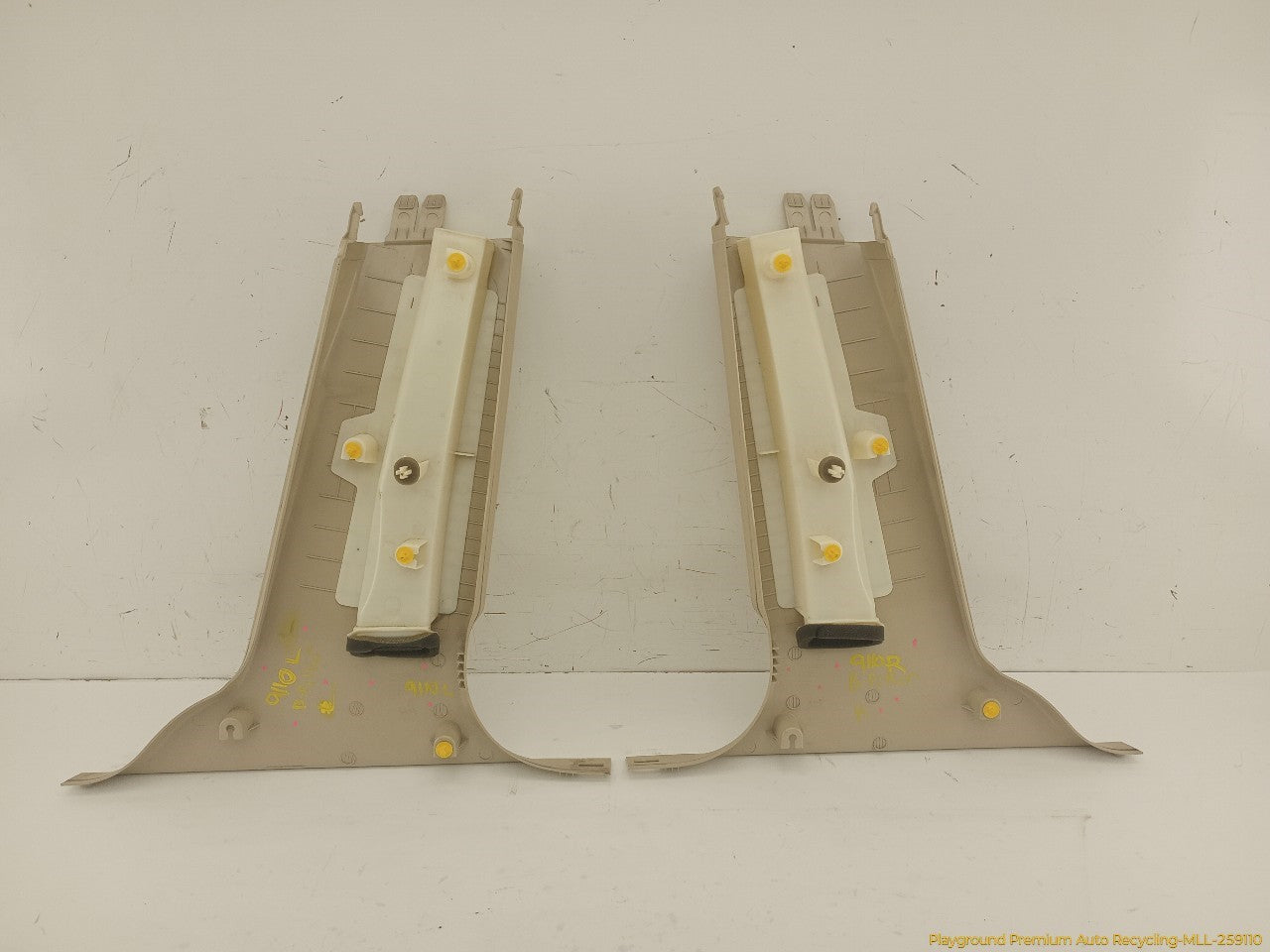 Volvo XC60 Pair Of Lower B Pillar Trim - 0
