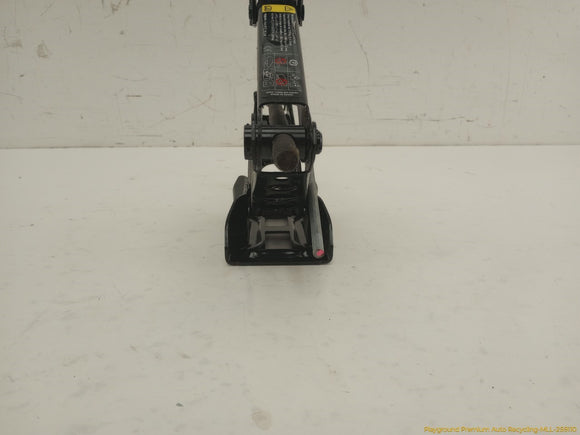 Volvo XC60 Vehicle Jack