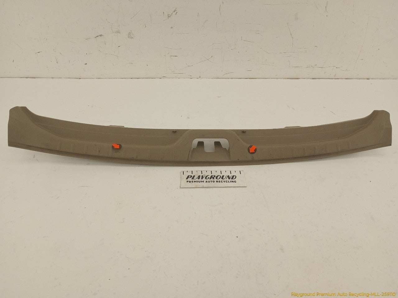 Volvo XC60 Trunk Sill Trim