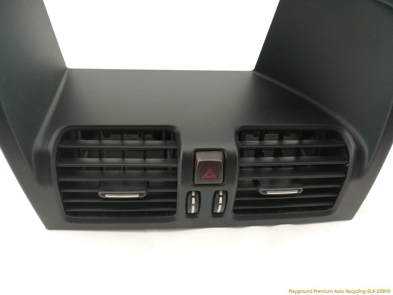 Volvo XC60 Pair Of Center Dashboard Air Vents