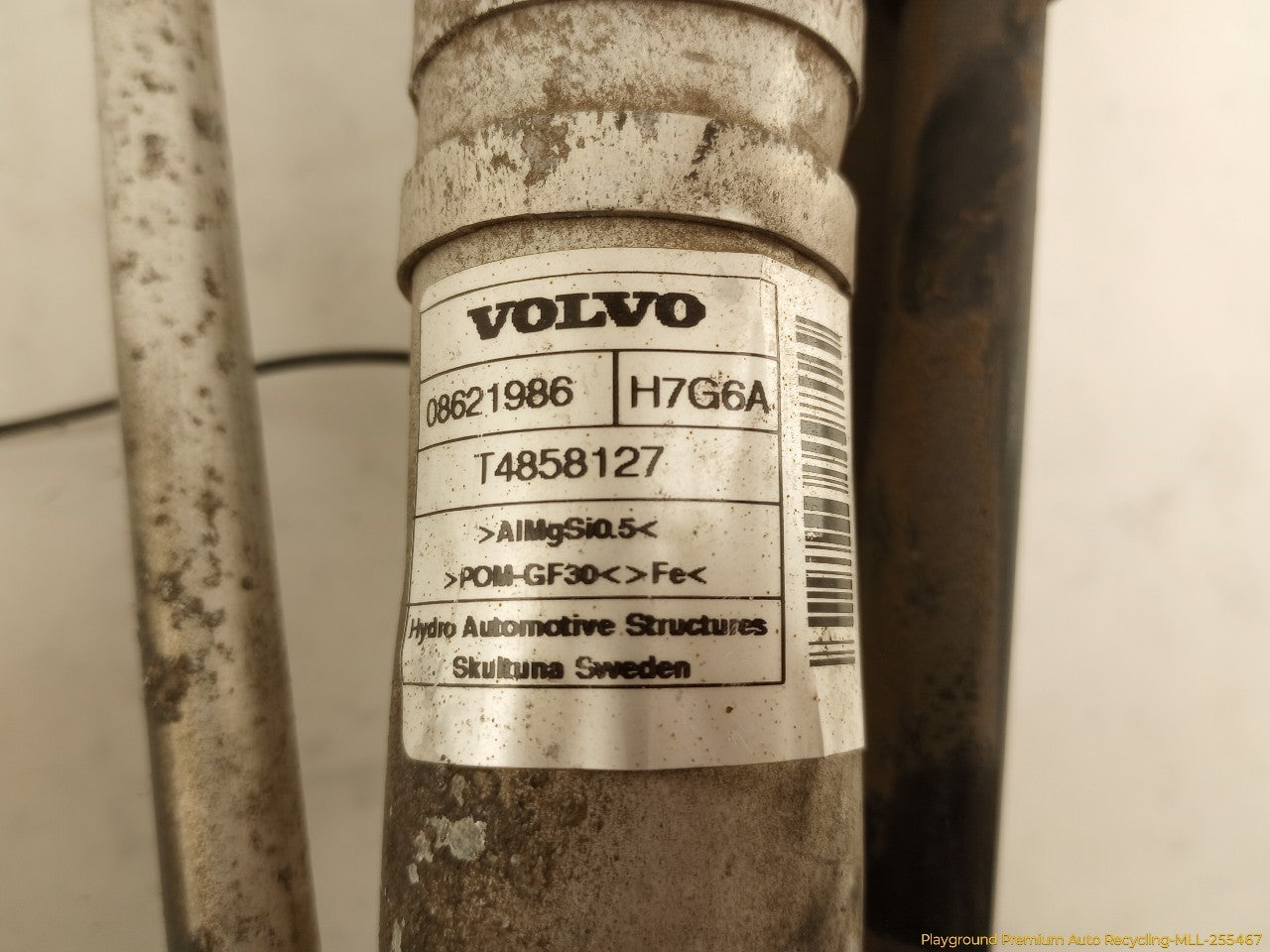 Volvo XC70 Fuel Filler Neck