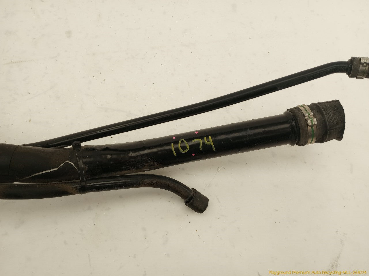 Volvo XC70 Fuel Filler Neck