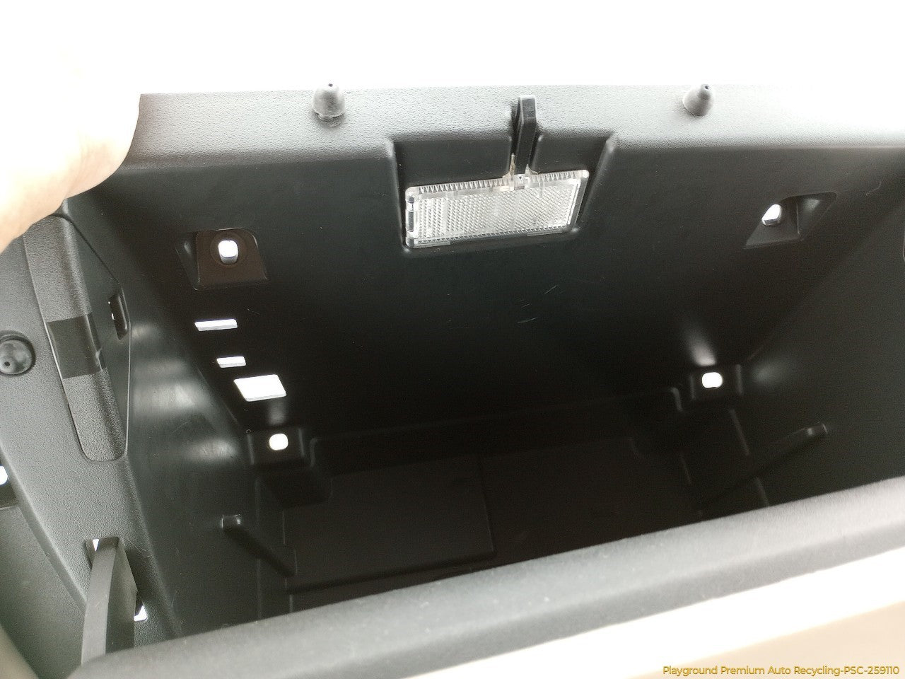 Volvo XC60 Glove Box
