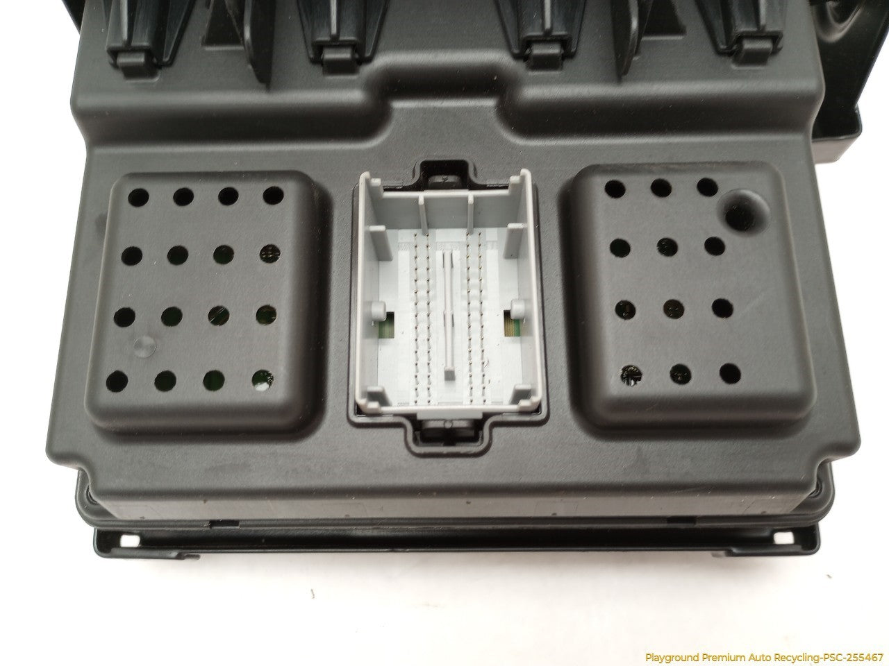 Volvo XC70 Central Electronic Control Module