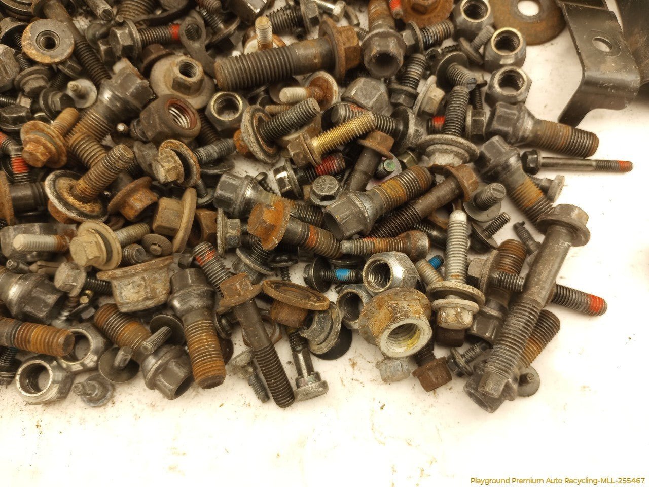 Volvo XC70 Dismantling Hardware Fasteners Bolts & Nuts
