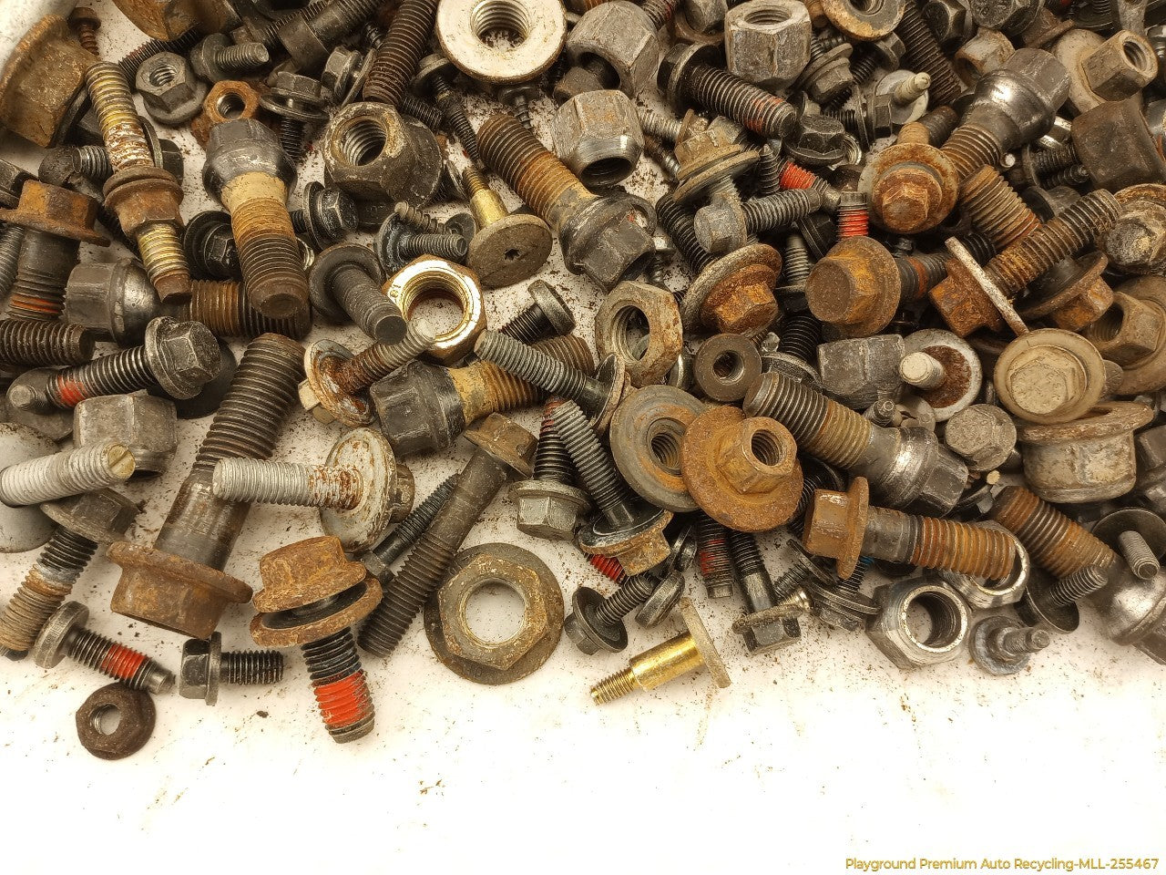 Volvo XC70 Dismantling Hardware Fasteners Bolts & Nuts
