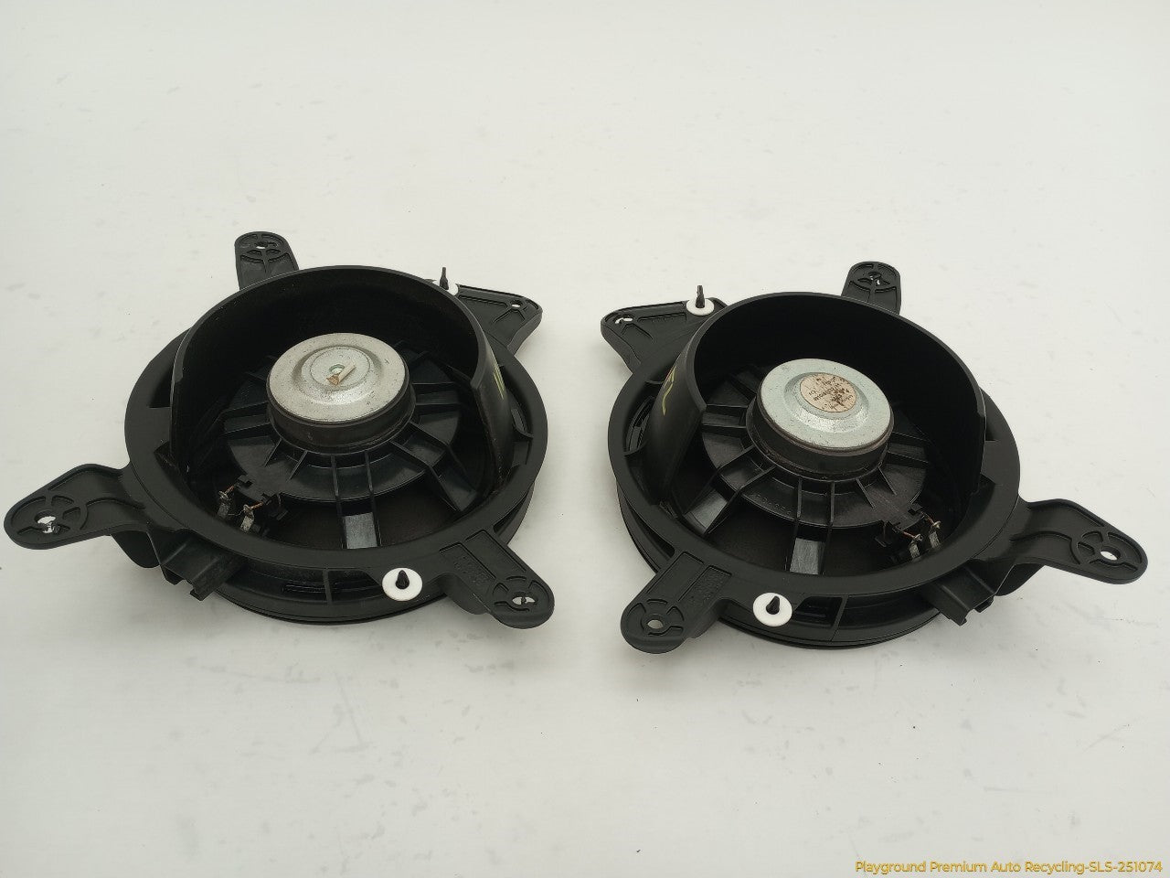 Volvo XC70 Set Of 6 Audio Speakers