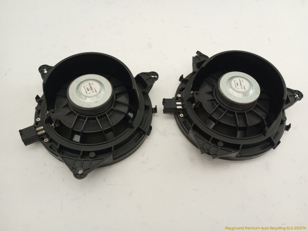 Volvo XC70 Set Of 6 Audio Speakers