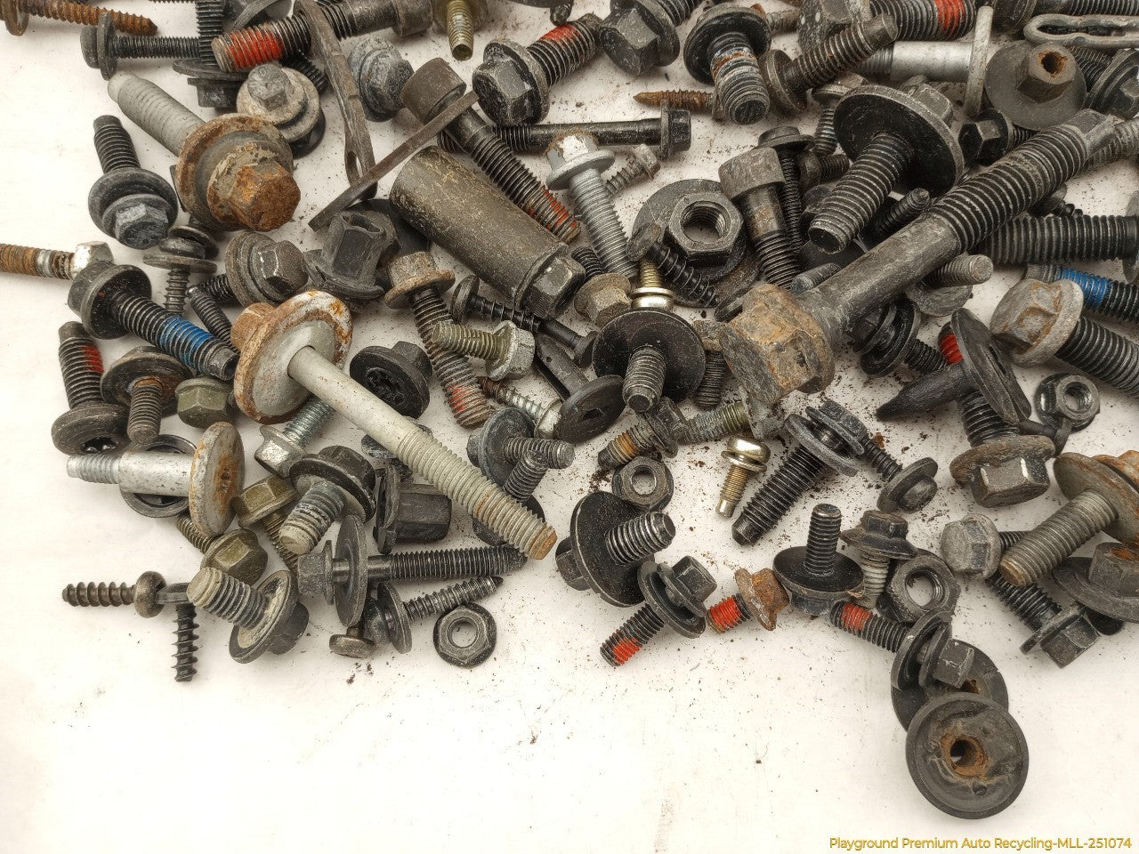 Volvo XC70 Dismantling Hardware Fasteners Bolts & Nuts