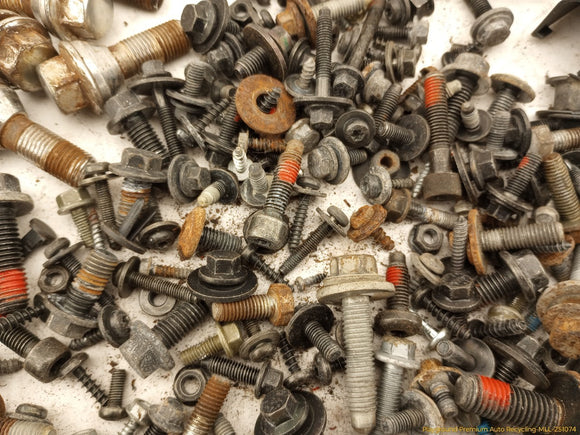 Volvo XC70 Dismantling Hardware Fasteners Bolts & Nuts