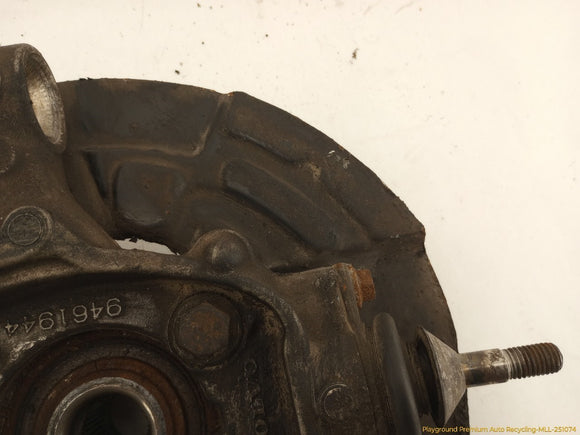 Volvo XC70 Passenger Right Front Spindle Knuckle Hub