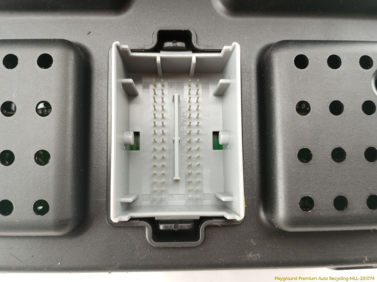 Volvo XC70 Central Electronic Control Module