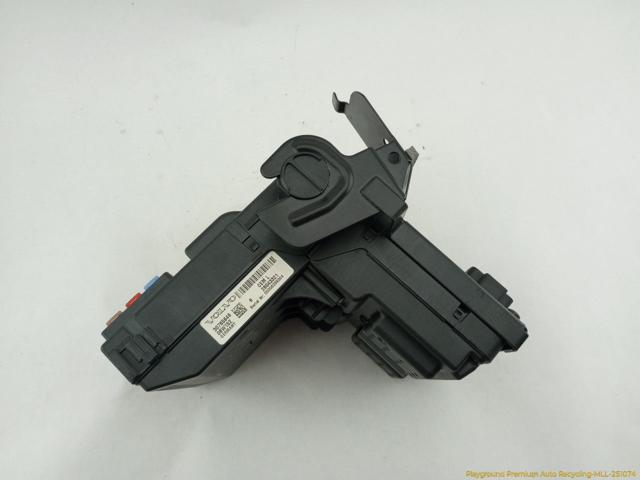Volvo XC70 Central Electronic Control Module