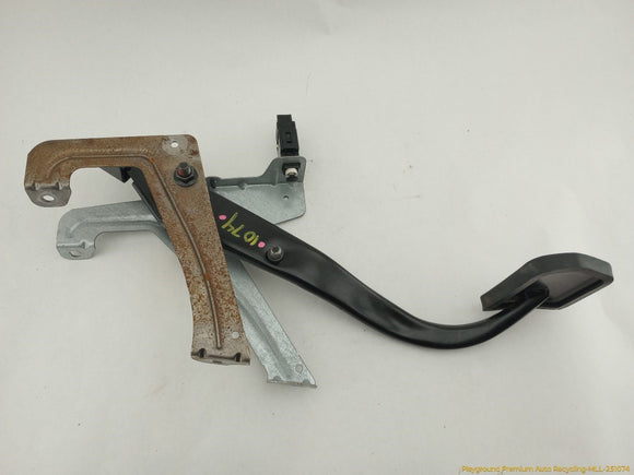 Volvo XC70 Brake Pedal