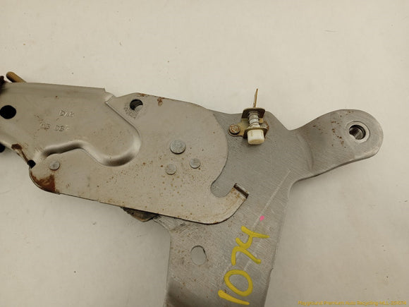 Volvo XC70 Emergency Parking Brake Handle