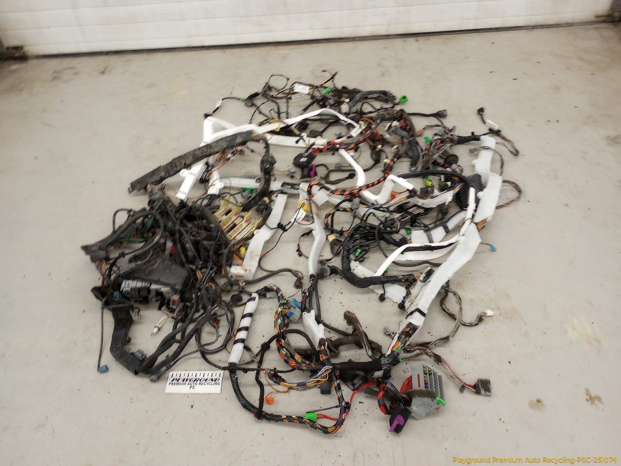 Volvo XC70 Vehicle Body Wire Harness