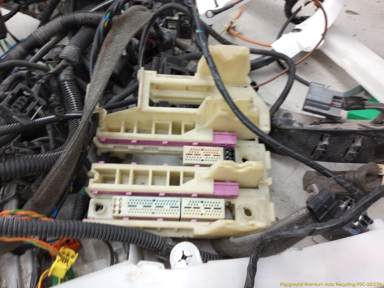 Volvo XC70 Vehicle Body Wire Harness