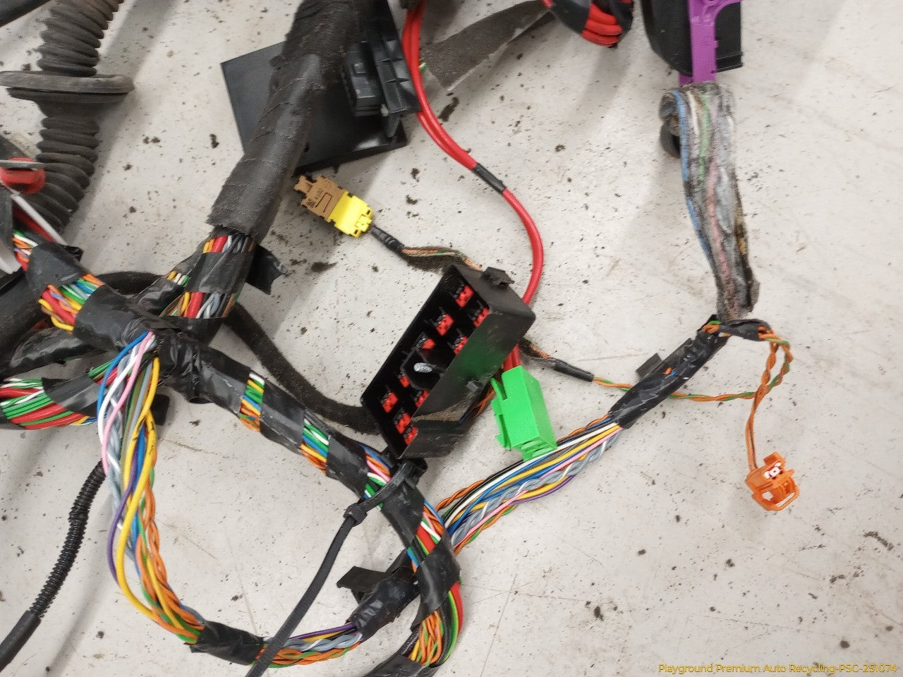 Volvo XC70 Vehicle Body Wire Harness