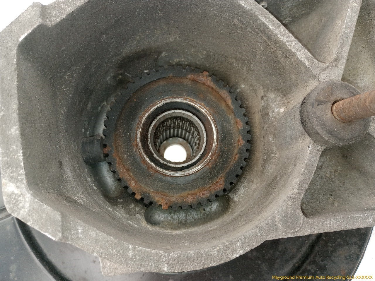 Jaguar XK8 Driver Left Rear Spindle Knuckle Hub