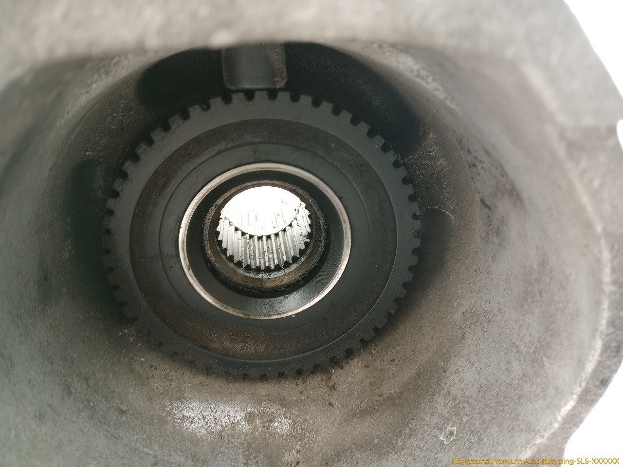 Jaguar XK8 Driver Left Rear Spindle Knuckle Hub