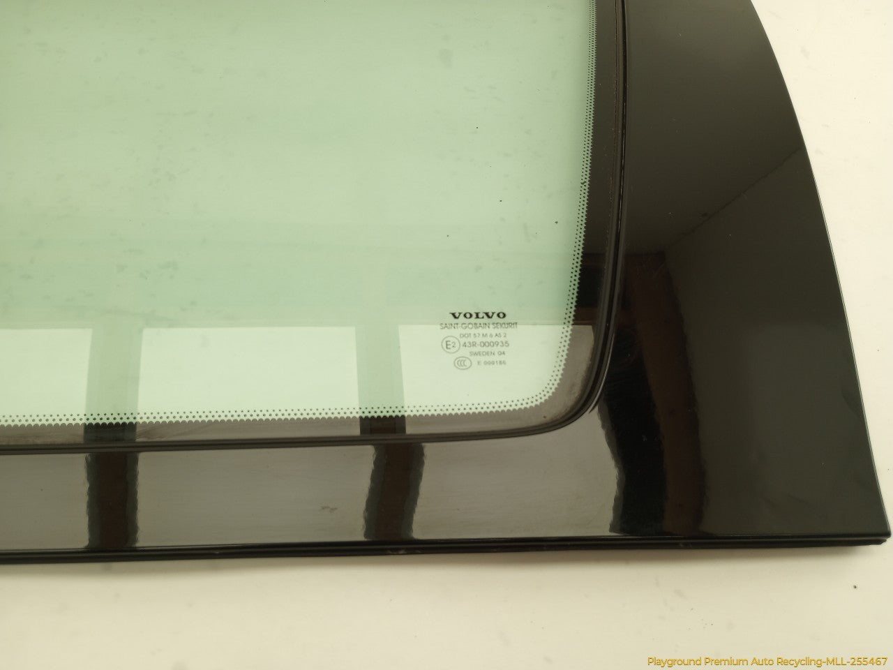 Volvo XC70 Passenger Right Rear Quarter Window Glass