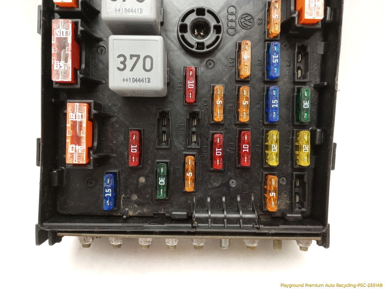 Volkswagen CC Engine Fuse Box