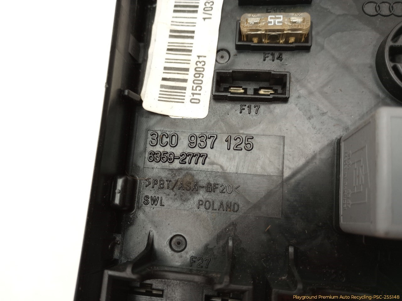 Volkswagen CC Engine Fuse Box