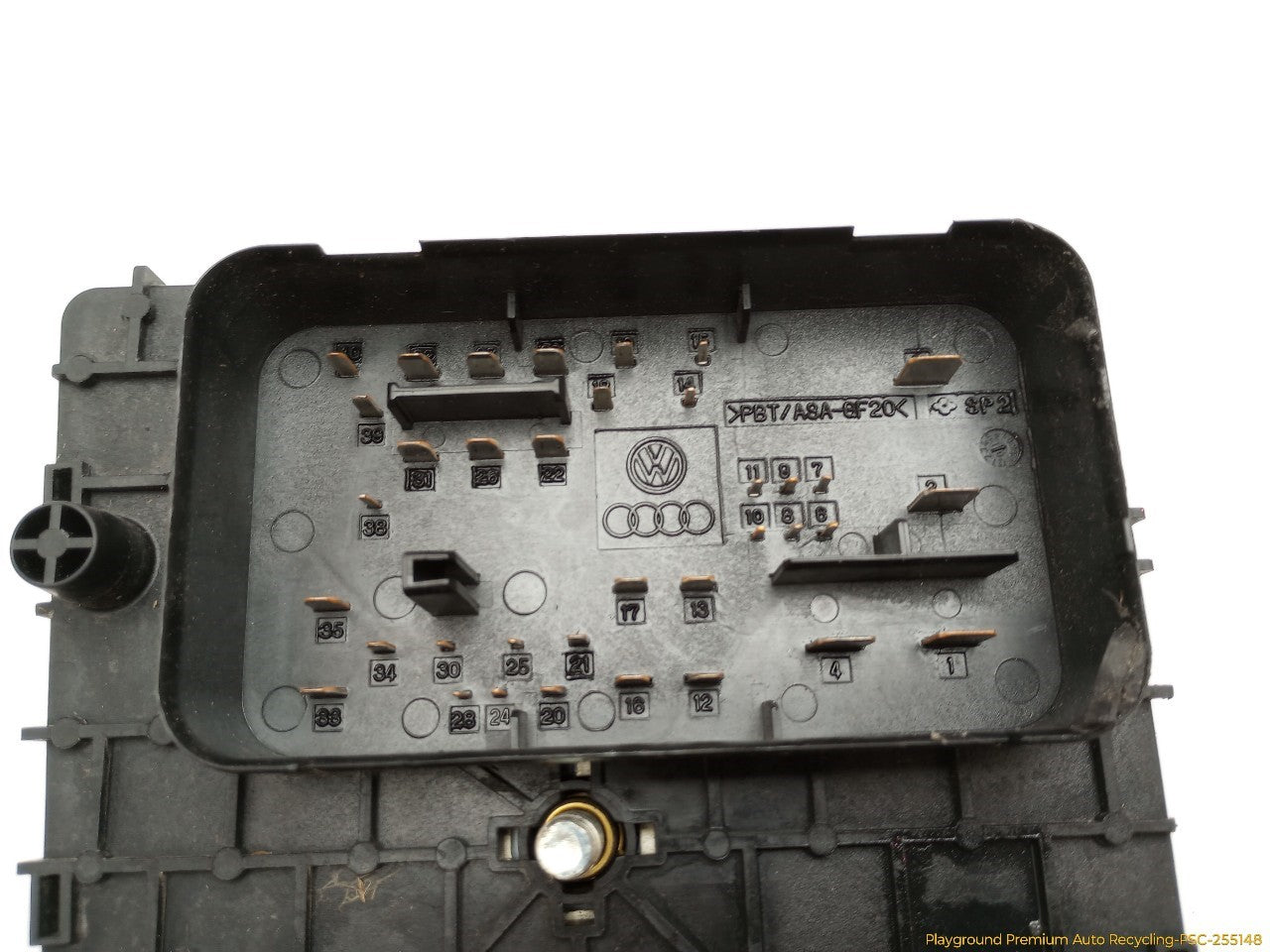 Volkswagen CC Engine Fuse Box