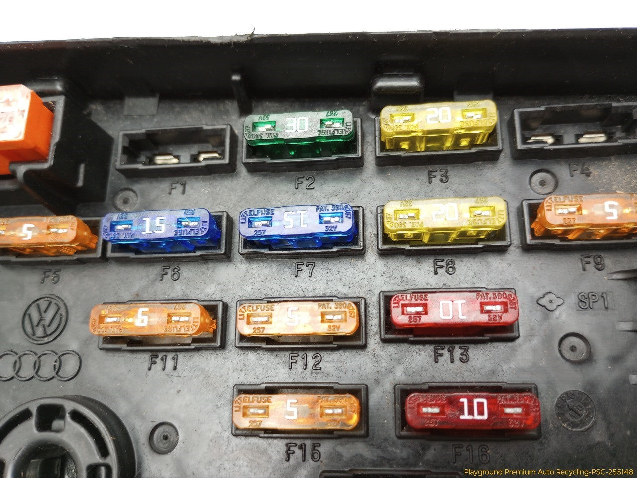 Volkswagen CC Engine Fuse Box