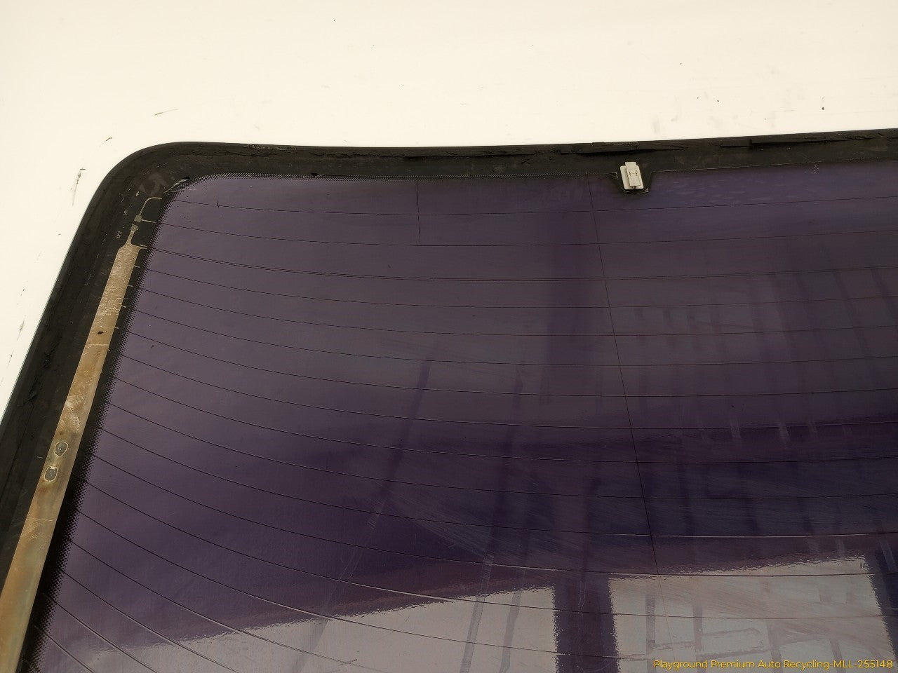 Volkswagen CC Back Glass