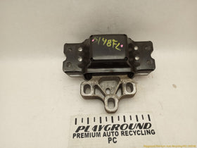 Volkswagen CC Driver Left Front Engine Mount