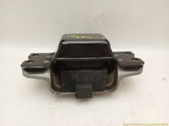 Volkswagen CC Driver Left Front Engine Mount