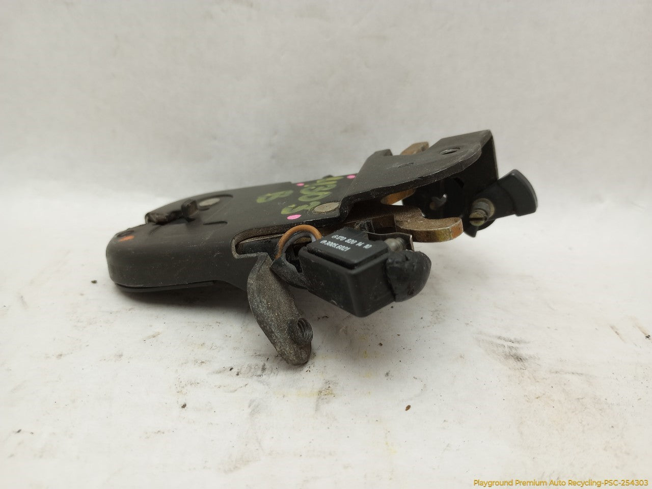 Mercedes SLK230 Trunk Lock Actuator