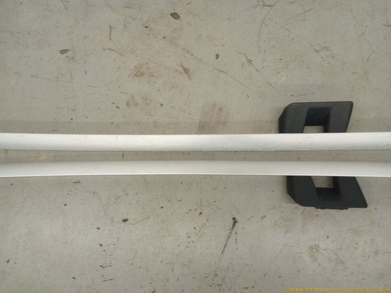 Volvo XC70 Pair Of Roof Racks