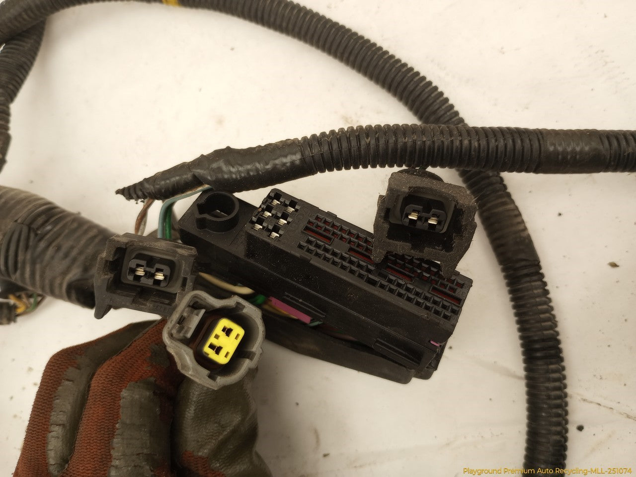 Volvo XC70 Engine Wire Harness