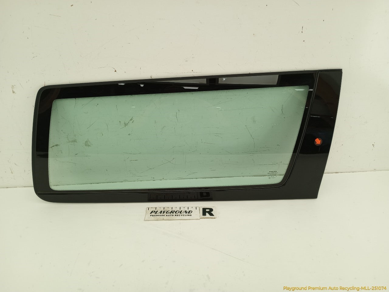 Volvo XC70 Passenger Right Rear Quarter Window Glass