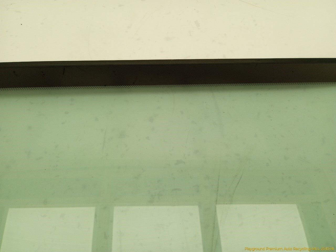 Volvo XC70 Passenger Right Rear Quarter Window Glass