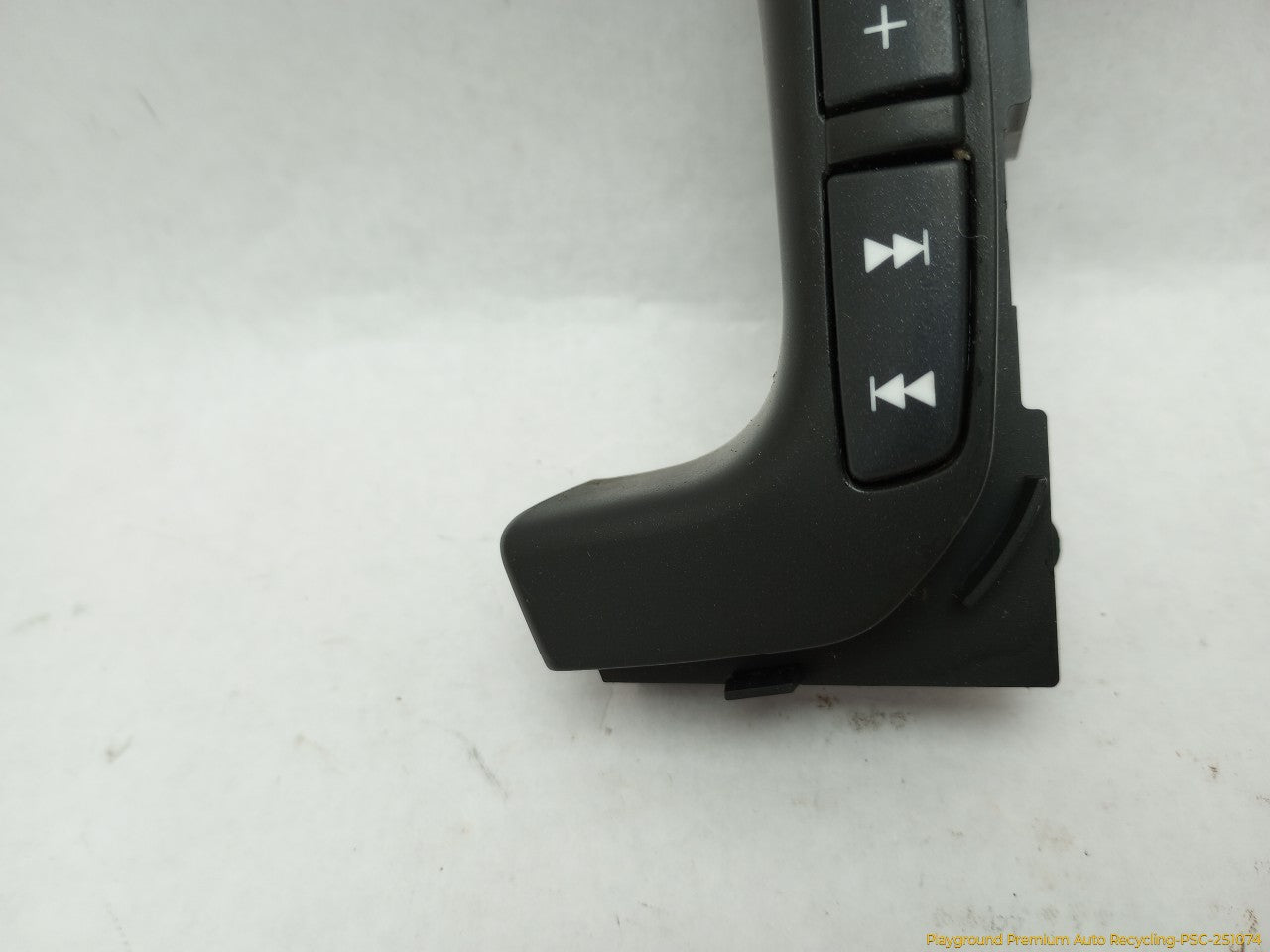 Volvo XC70 Pair Of Steering Wheel Control Switches