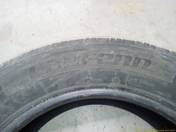 Volvo XC60 Pair Of Laufenn X Fit HT Tires