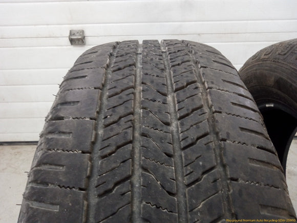 Volvo XC60 Pair Of Laufenn X Fit HT Tires