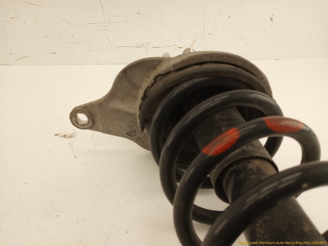 Volvo XC70 Pair Of Rear Struts