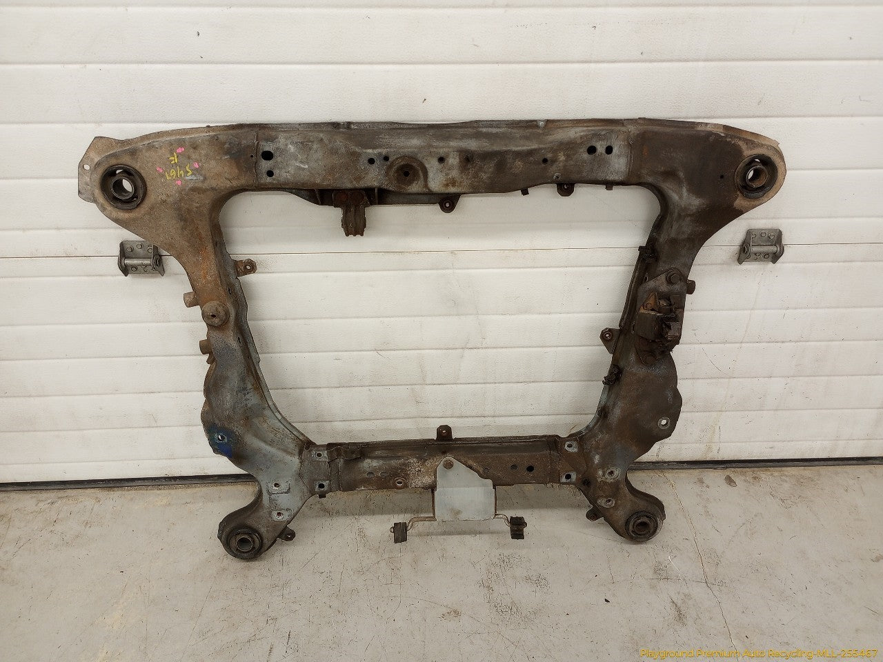Volvo XC70 Front Subframe Crossmember - 0