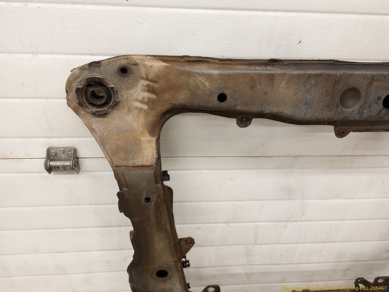 Volvo XC70 Front Subframe Crossmember