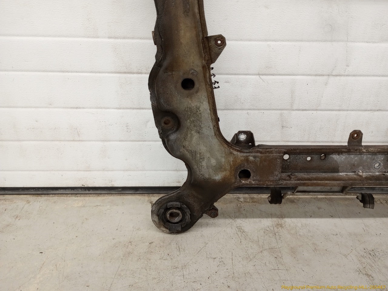 Volvo XC70 Front Subframe Crossmember