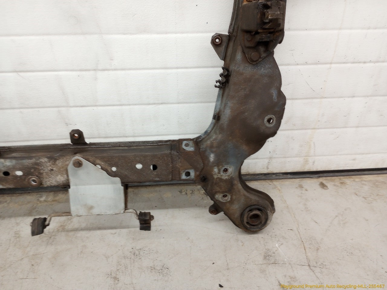 Volvo XC70 Front Subframe Crossmember