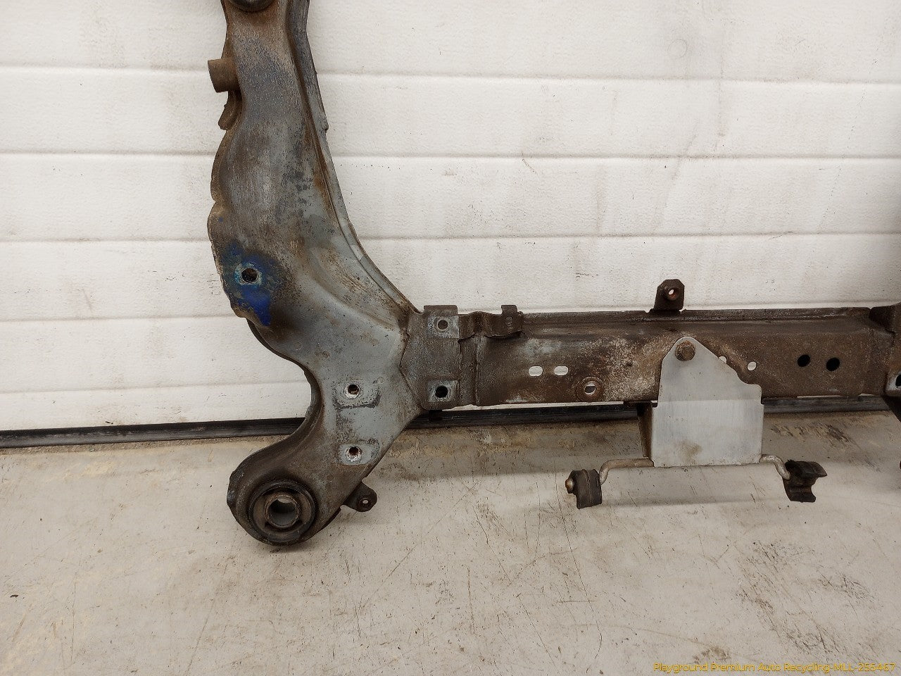 Volvo XC70 Front Subframe Crossmember